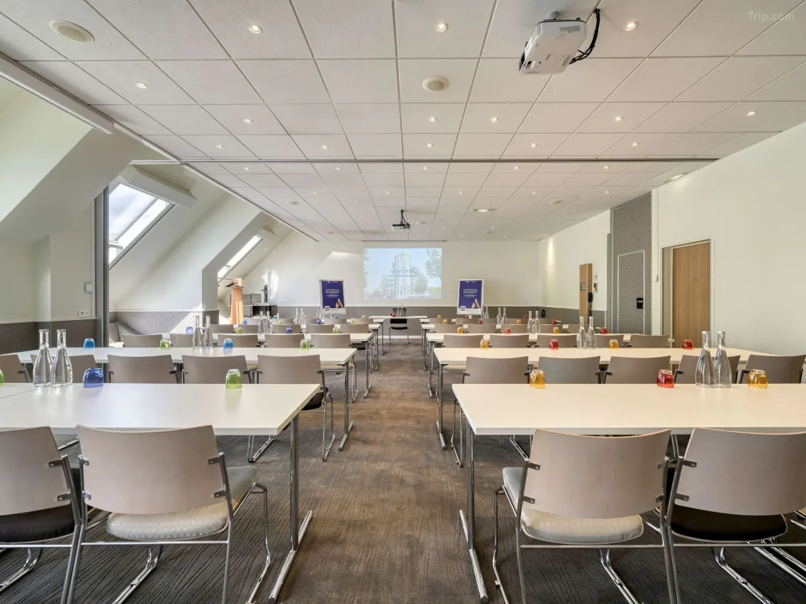 Novotel Paris Centre Bercy - surrounding area